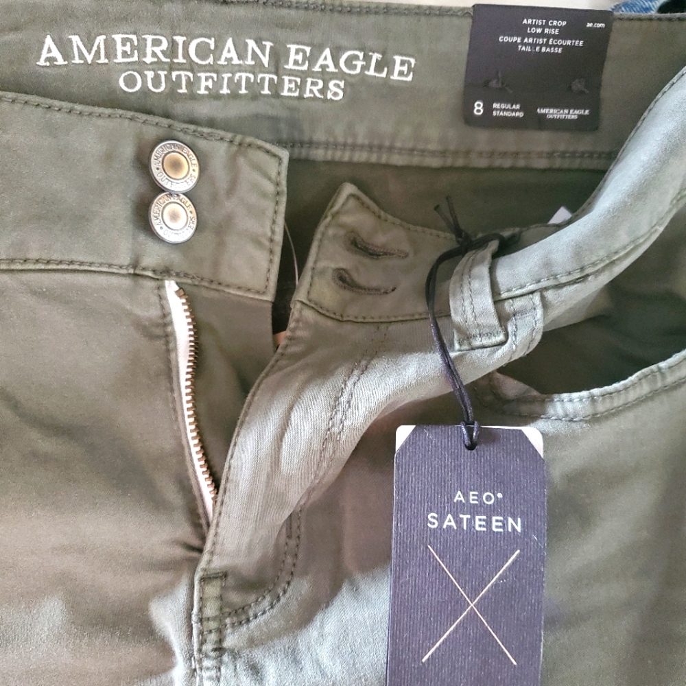 American Eagle NWT Low Rise Olive Gree Artist Crop